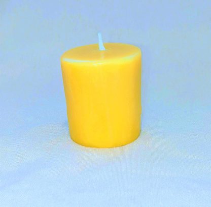 Beeswax votive candle