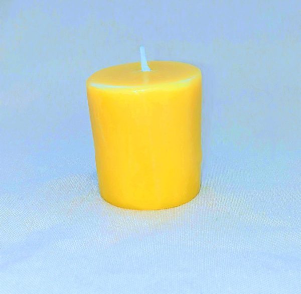 Beeswax votive candle